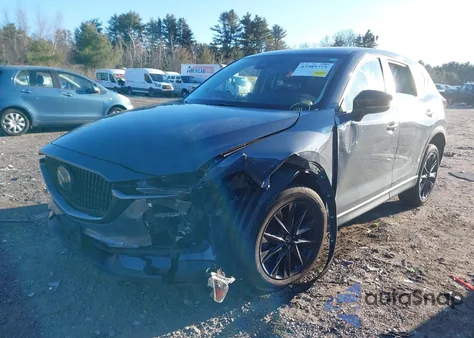 2021 Mazda Cx-5 Carbon Edition Turbo z USA, uszkodzony, nr VIN JM3KFBCY0M0372875